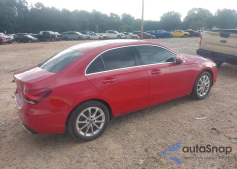 2019 Mercedes-Benz A 220 4Matic из США, поврежденный, VIN WDD3G4FB9KW024375